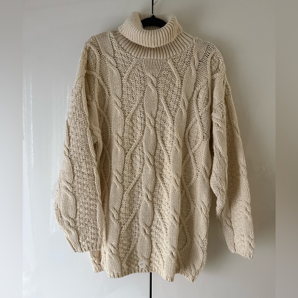 NWT Bergdorf Goodman on the Plaza vintage Cream Cable Knit Turtleneck Sweater M